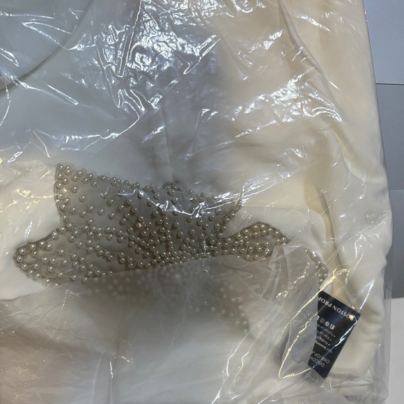 Boston Proper White Halter Dress with Gold Floral Detail - Picture 4 of 4